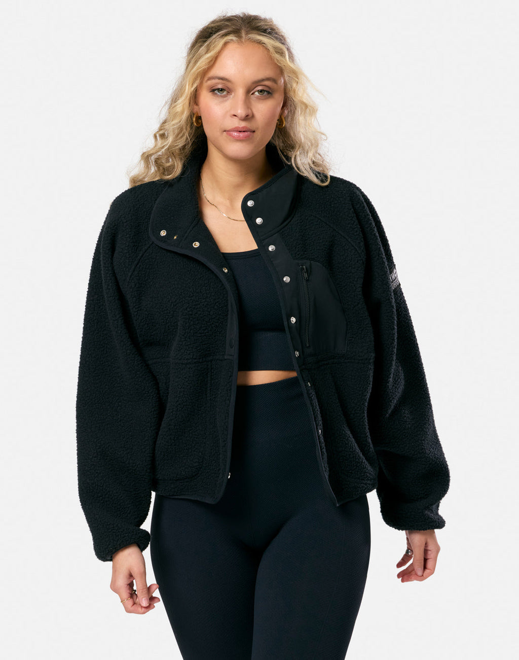 Horizon Layer Up Snap (Black)