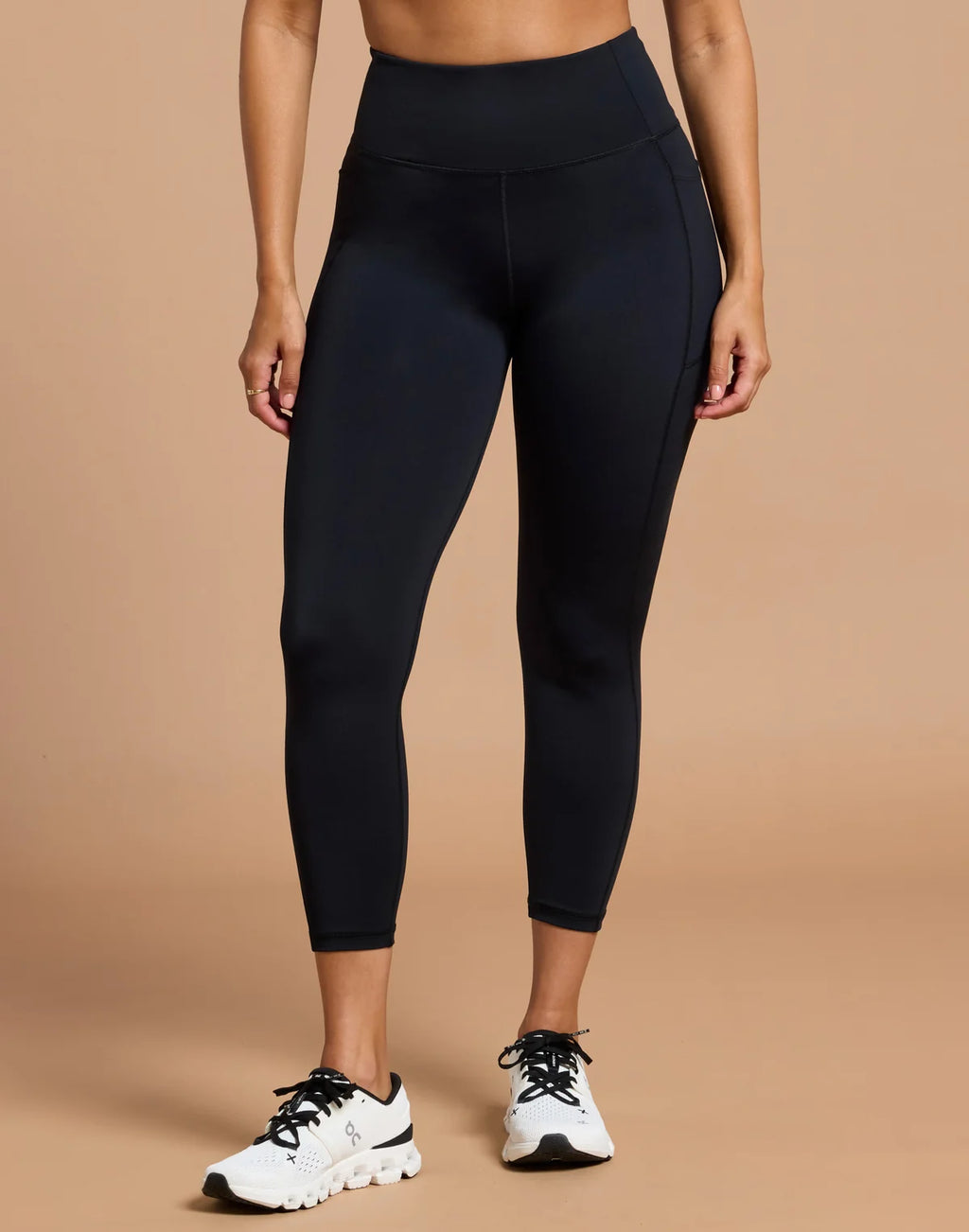 Womens Relentless 7/8 Leggings (Black)