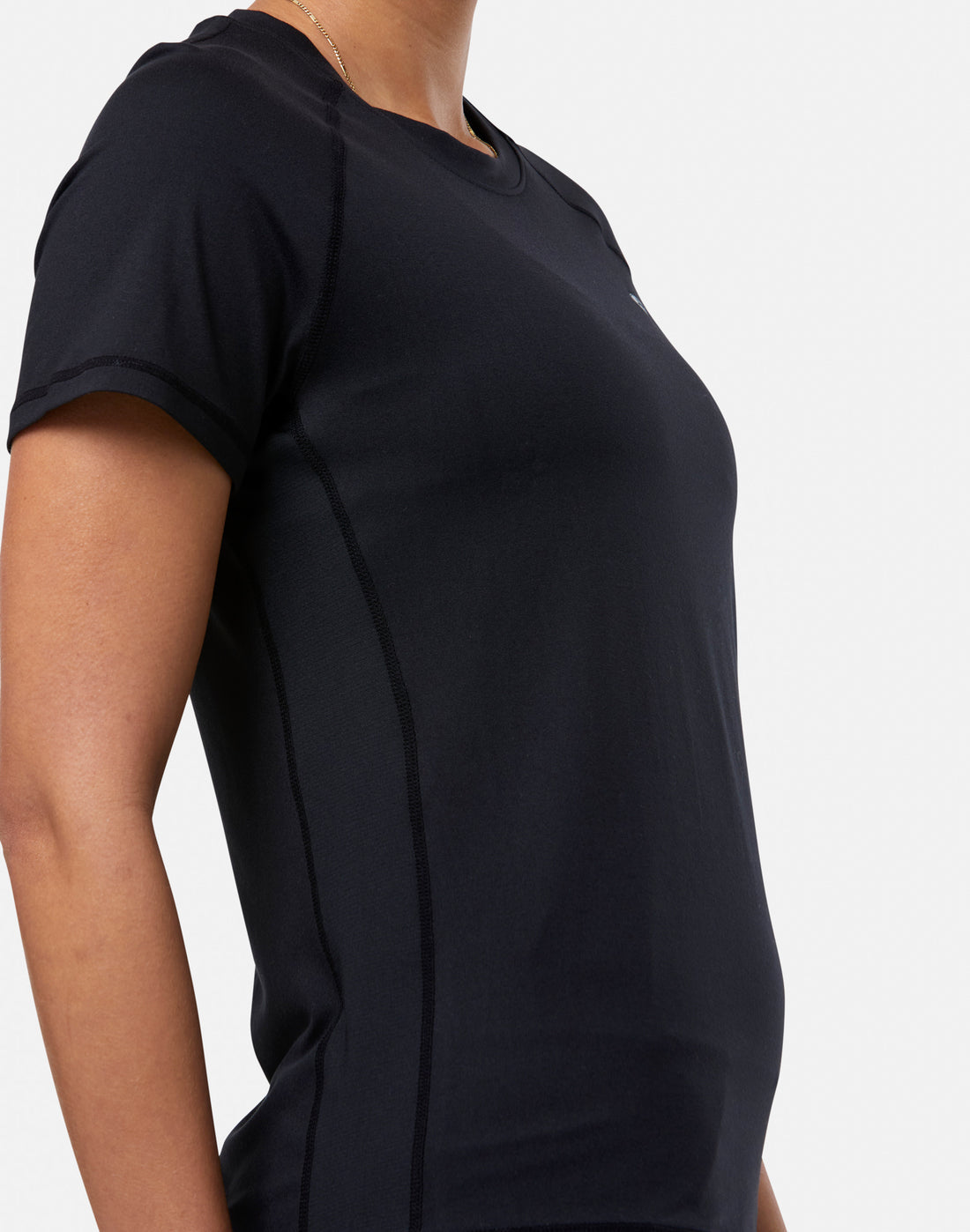 Womens Relentless Tee (Black)