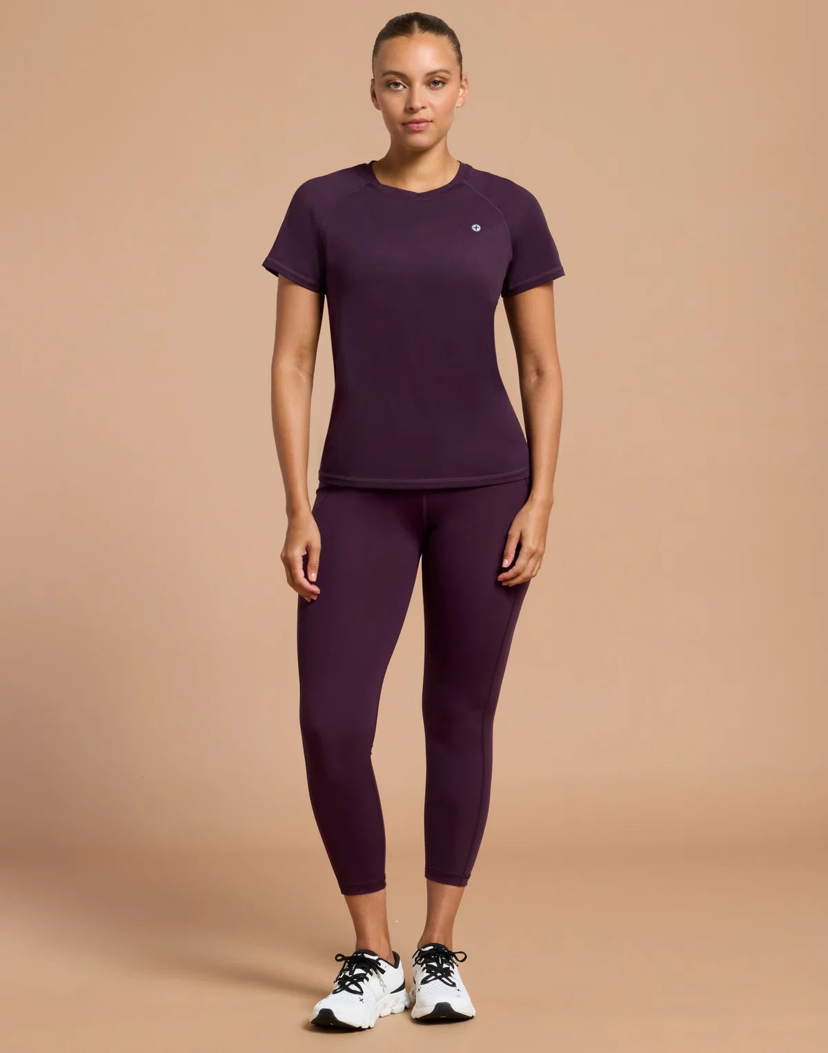 Womens Relentless Tee (Grape Noir)