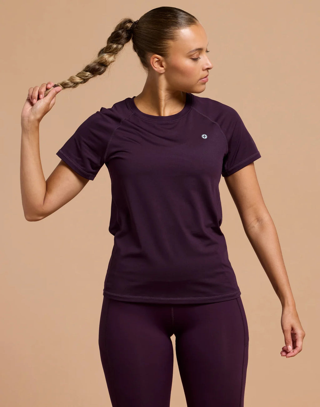 Womens Relentless Tee (Grape Noir)