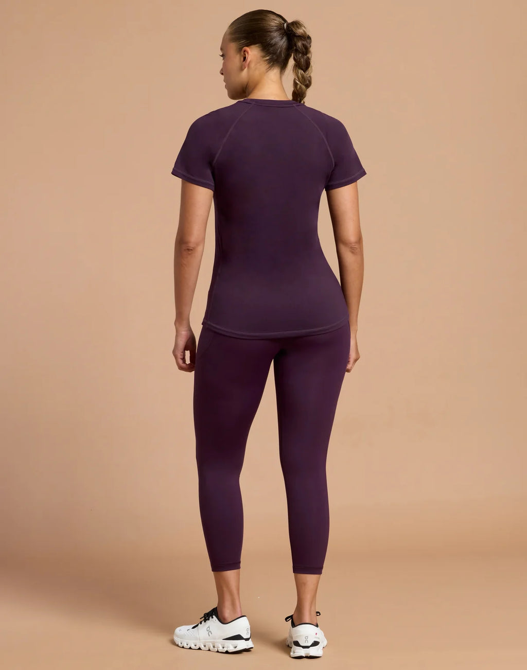 Womens Relentless Tee (Grape Noir)