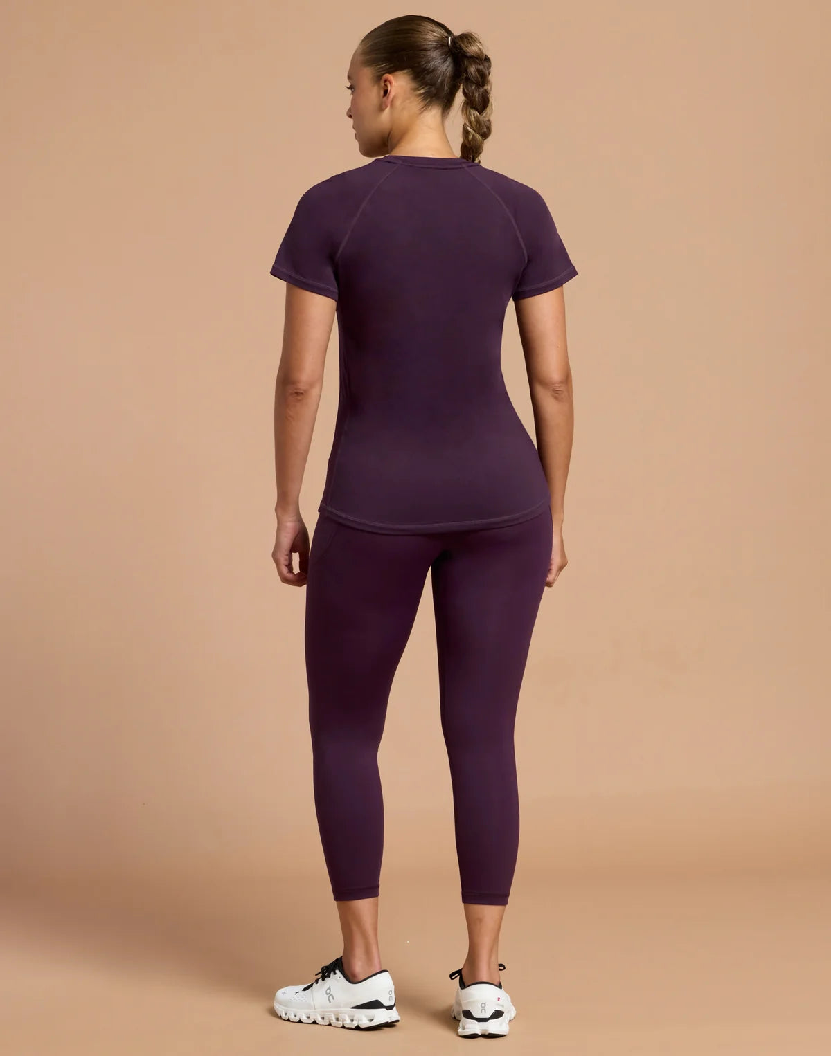 Womens Relentless Tee (Grape Noir)