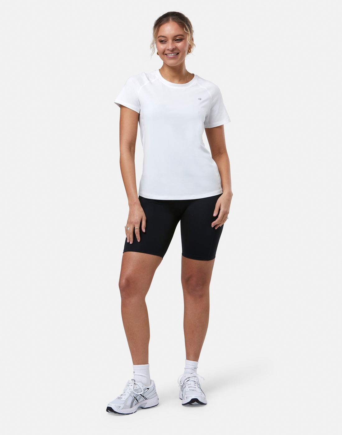 Womens Relentless Tee (White)