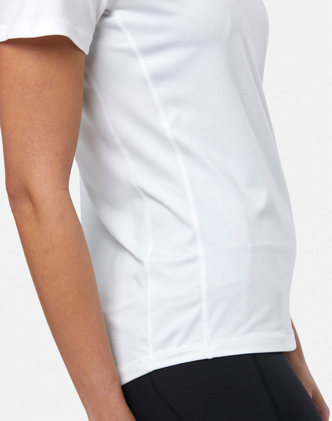 Womens Relentless Tee (White)