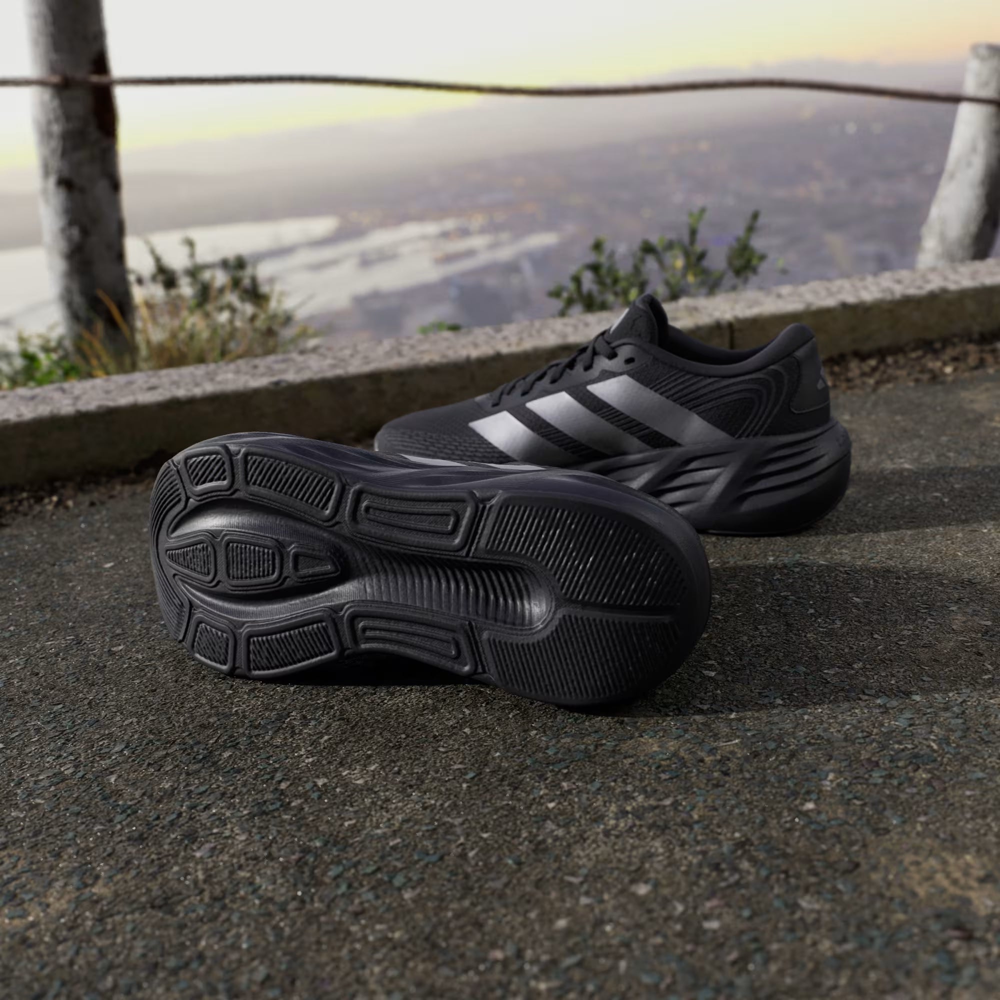 Womens Galaxy 8 Trainers (Core Black/Iron Metallic/Carbon)