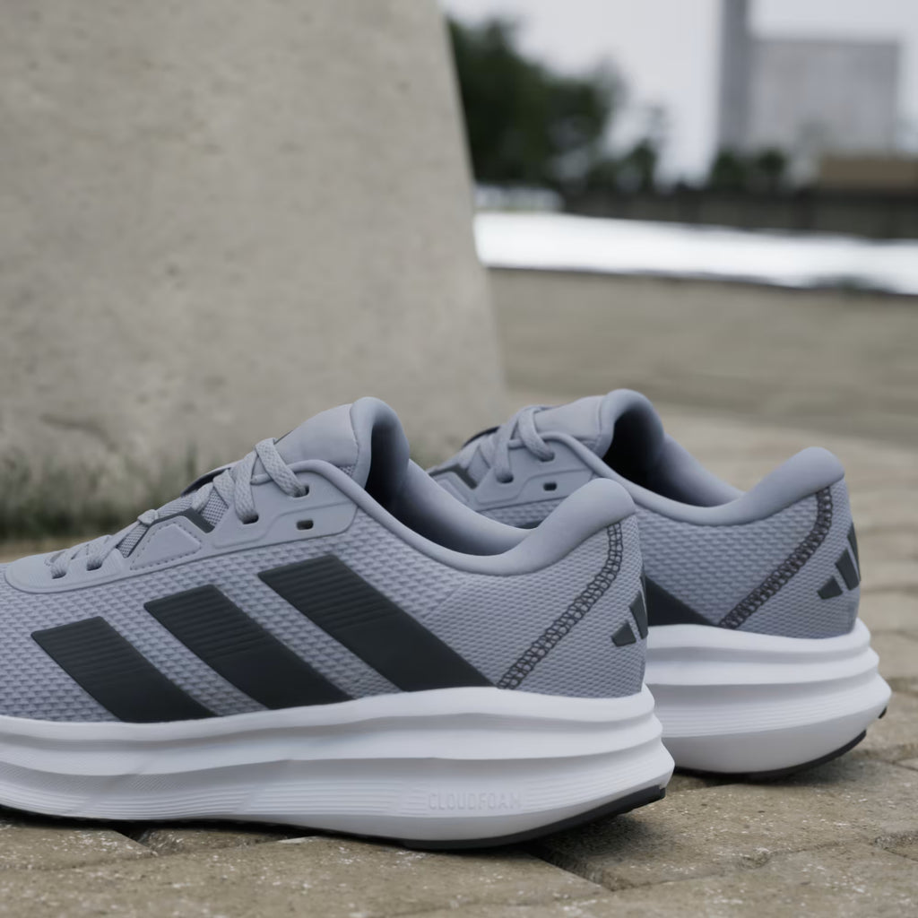 Mens Galaxy 7 Trainers (Halo SIlver/Carbon/Core Black)