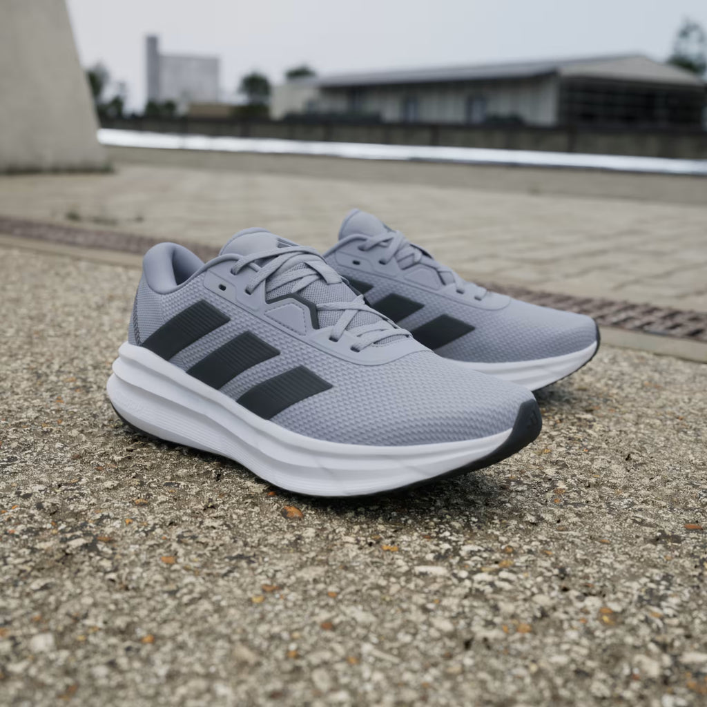 Mens Galaxy 7 Trainers (Halo SIlver/Carbon/Core Black)