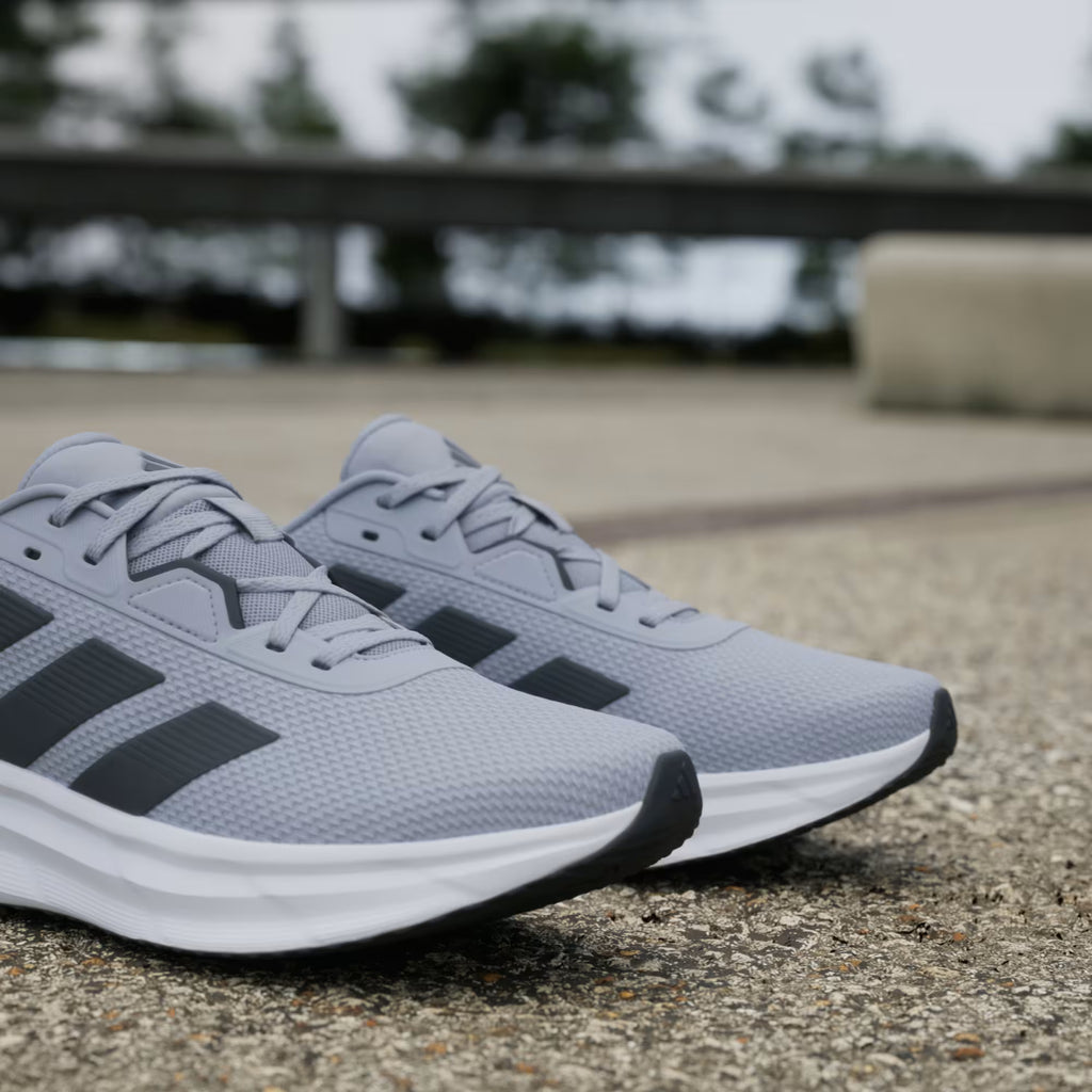 Mens Galaxy 7 Trainers (Halo SIlver/Carbon/Core Black)