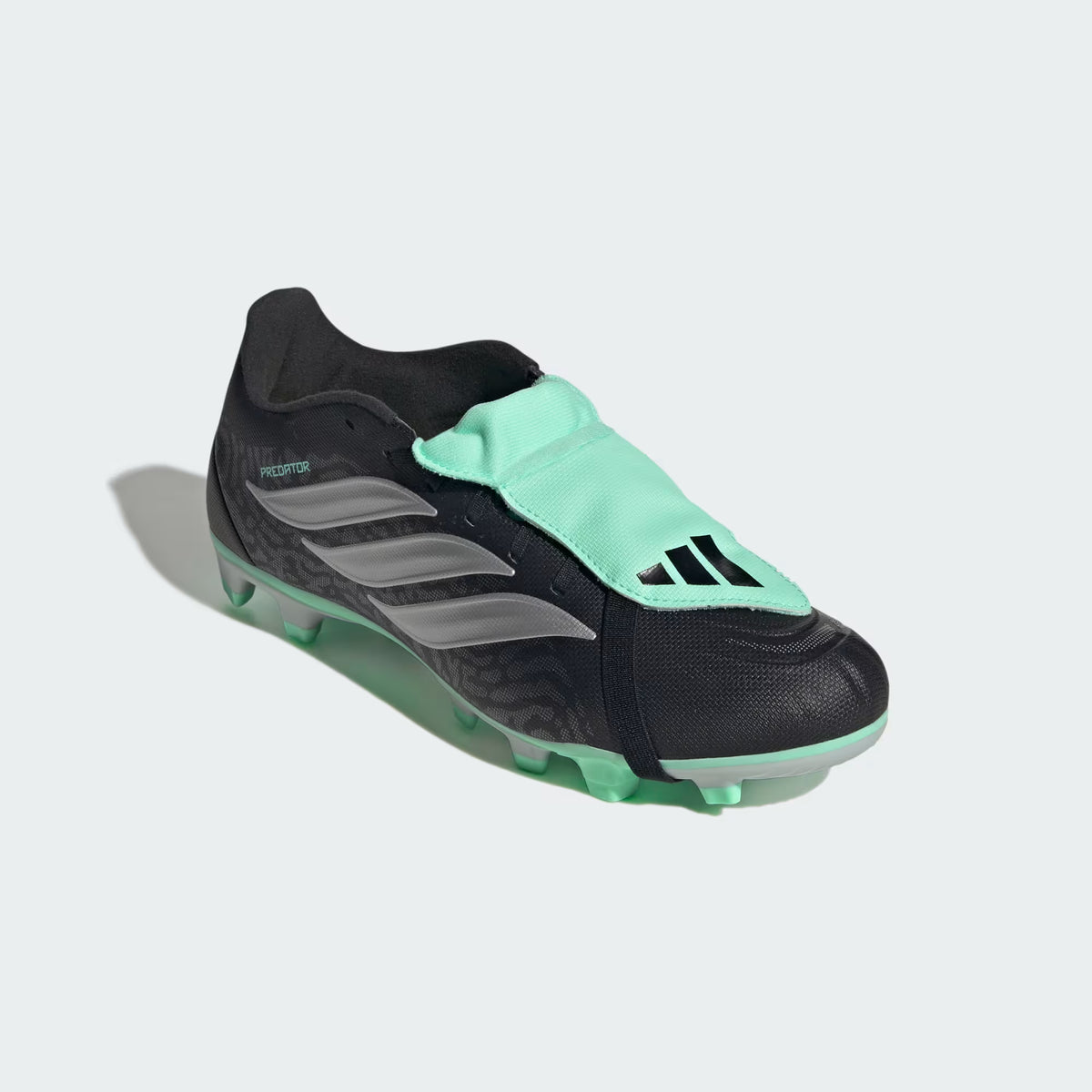 Predator Club FT FG/MG (Core Black/Silver Metallic/Pulse Mint)