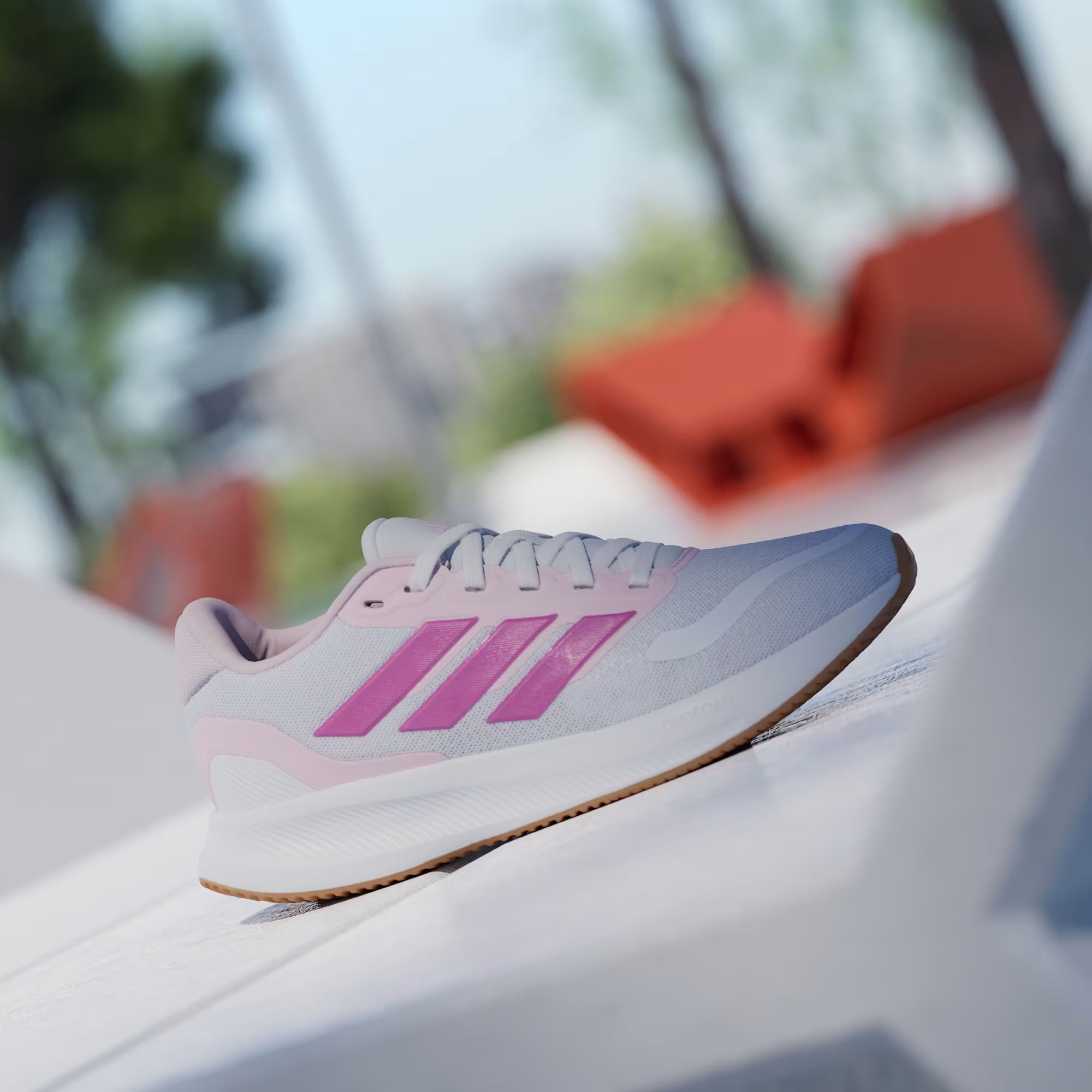 Youth Runfalcon 5 Trainers (White/Pink)