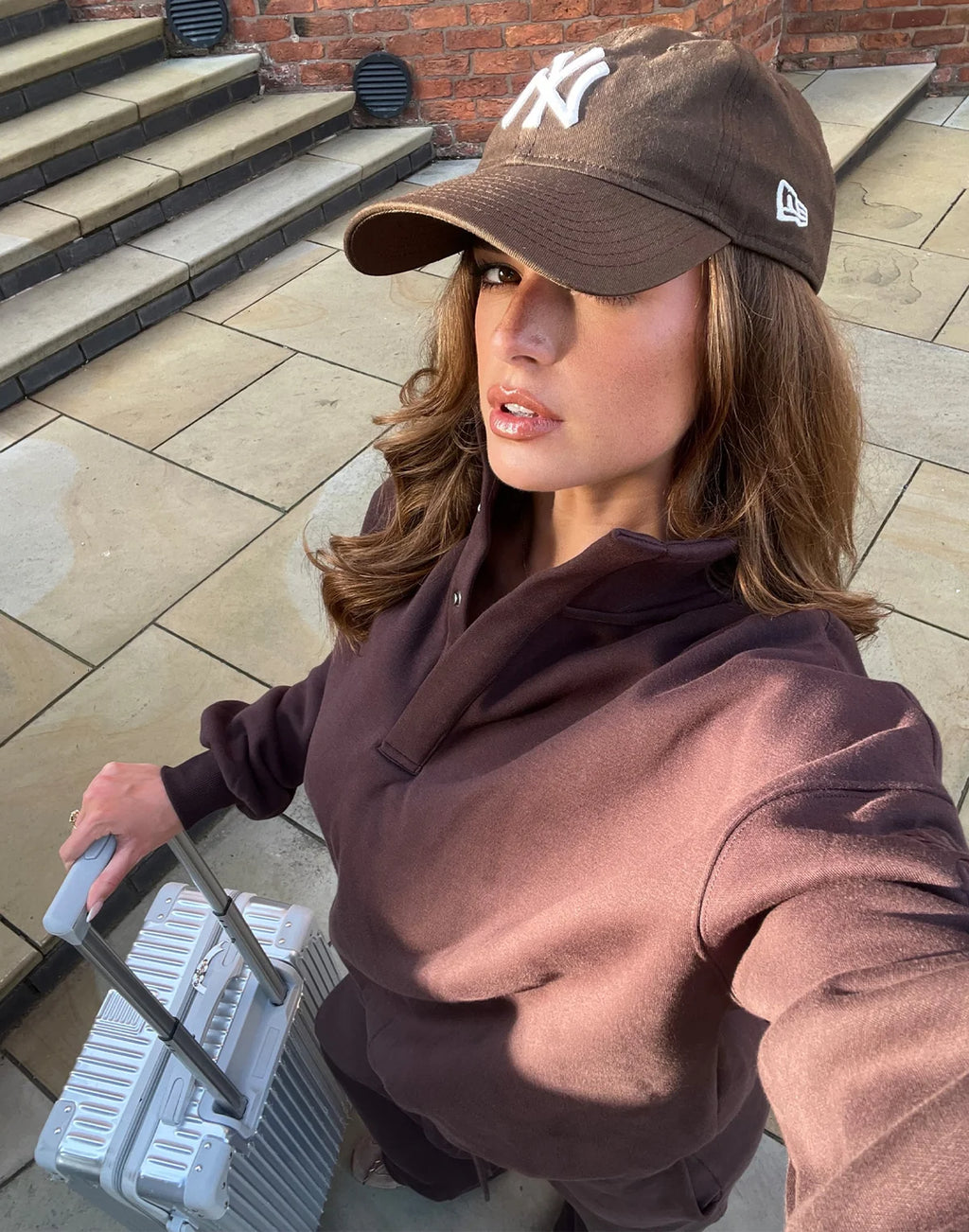 Womens Sierra Snap Collar Sweatshirt (Mocha Bean)