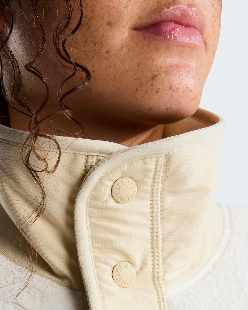 Womens Cragmont Fleece Jacket (White Dune/Desert Stone)
