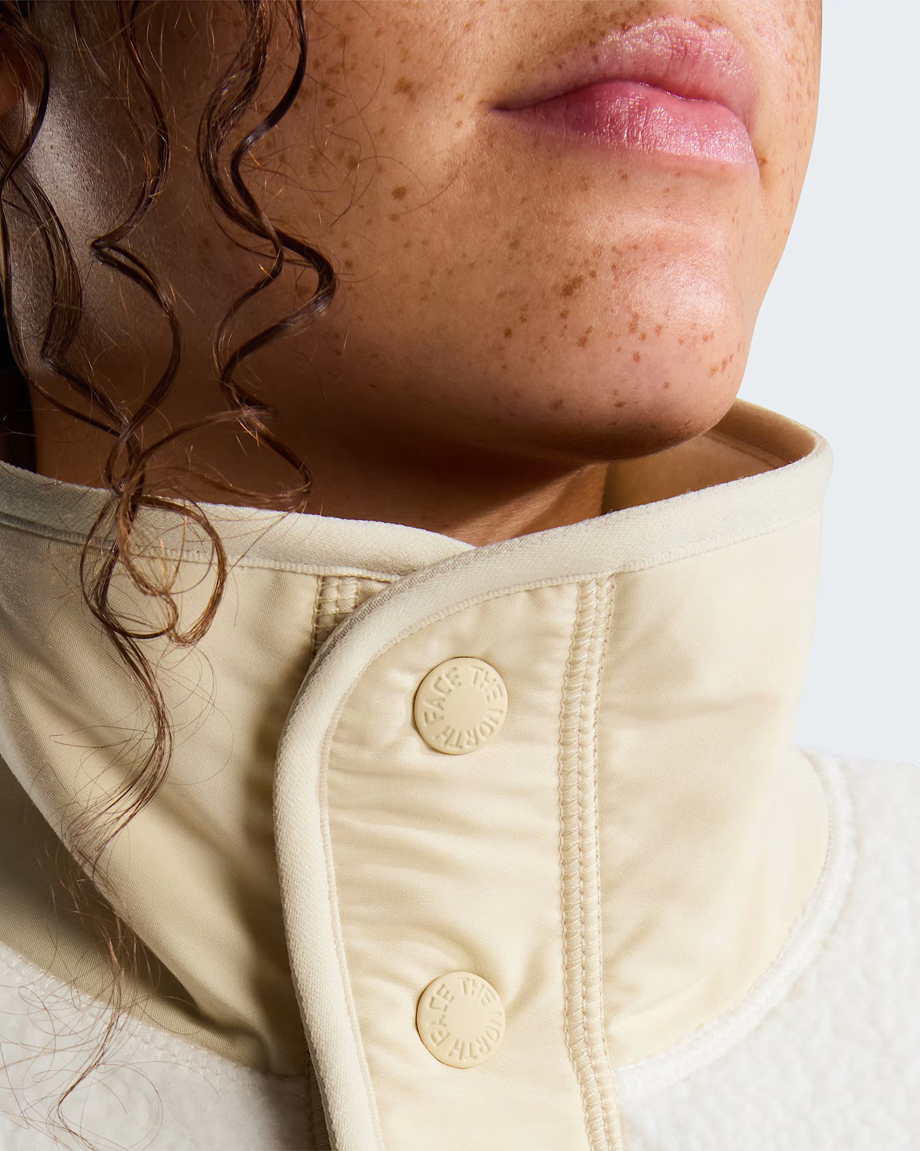 Womens Cragmont Fleece Jacket (White Dune/Desert Stone)